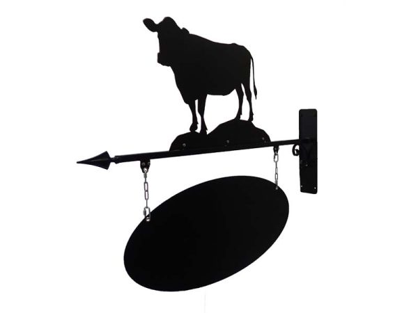 Sepänkyltit Maatilan kyltti lehmäaiheella